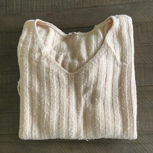 Gap sweater